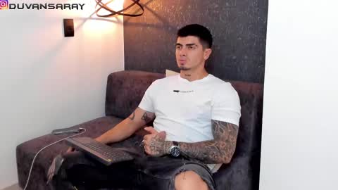 Snapshot of _mrcock_ chatting on February 21, 11:54 pm _mrcock_ online show from February 21, 11:54 pm