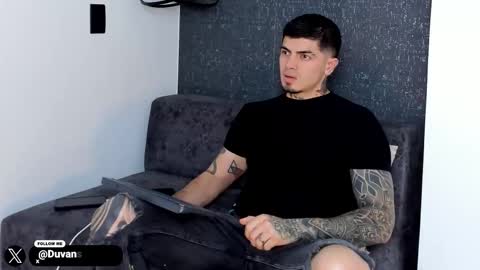 Snapshot of _mrcock_ chatting on October 19, 11:05 pm _mrcock_ online show from October 19, 11:05 pm