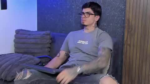 _mrcock_ online show from June 20, 4:37 am