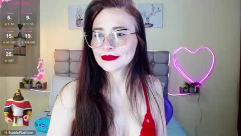 _naomi_s online show from June 19, 1:26 pm