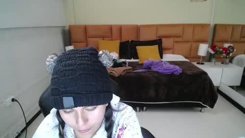 Natalie online show from January 19, 7:58 pm