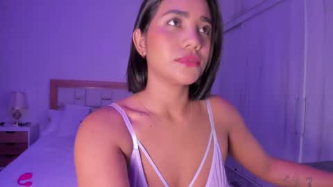 Snapshot of _natasha18_ chatting on February 15, 11:39 am Natasha online show from February 15, 11:39 am