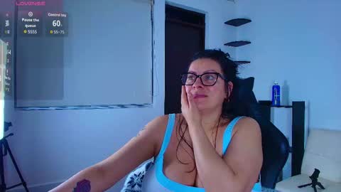 Snapshot of _natashaxxx_ chatting on February 2, 2:54 am _natashaxxx_ online show from February 2, 2:54 am