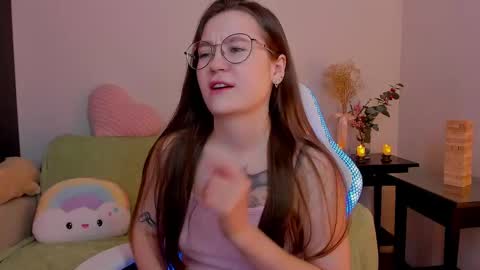 Mia with a big heart  online show from February 19, 3:28 am