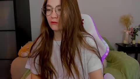 Mia with a big heart  online show from March 1, 3:53 am