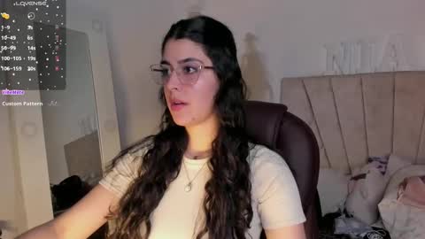 Snapshot of _niah_ chatting on January 2, 9:07 pm Niah You can call me Ni or cutie haha online show from January 2, 9:07 pm