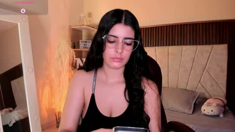 Snapshot of _niah_ chatting on September 11, 8:42 pm Niah You can call me Ni or cutie haha online show from September 11, 8:42 pm