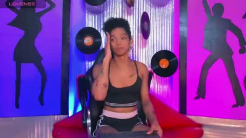Snapshot of _nickyminach chatting on August 5, 7:28 pm Nicky Please help me with your thumbs up its importan online show from August 5, 7:28 pm