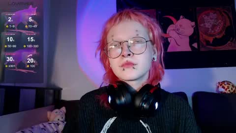 Nicole online show from June 8, 8:53 pm
