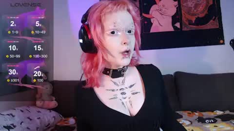 Nicole online show from June 17, 2:14 am