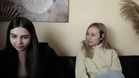 Snapshot of _nicole_new chatting on November 7, 11:32 am Nica online show from November 7, 11:32 am