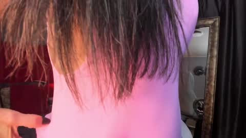 Snapshot of _nicoletteshea_ chatting on January 31, 12:50 am _nicoletteshea_ online show from January 31, 12:50 am