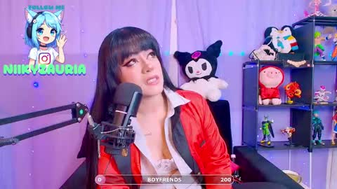 Snapshot of _niiky chatting on November 5, 10:15 am niiky online show from November 5, 10:15 am