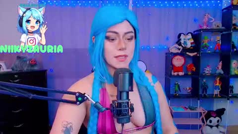 Snapshot of _niiky chatting on November 20, 10:59 am niiky online show from November 20, 10:59 am