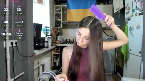 Snapshot of _nika_kik chatting on August 1, 6:01 am Nika online show from August 1, 6:01 am