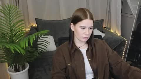 Snapshot of _nikol_cute_ chatting on May 30, 1:57 am _nikol_cute_ online show from May 30, 1:57 am