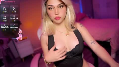 Lily online show from December 21, 6:48 pm