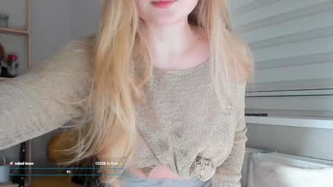 Snapshot of _o0o__ chatting on January 19, 9:34 pm Adalin online show from January 19, 9:34 pm