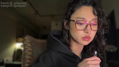 Mikayla online show from February 16, 8:27 pm