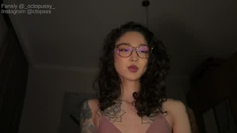 Mikayla online show from April 20, 9:27 pm