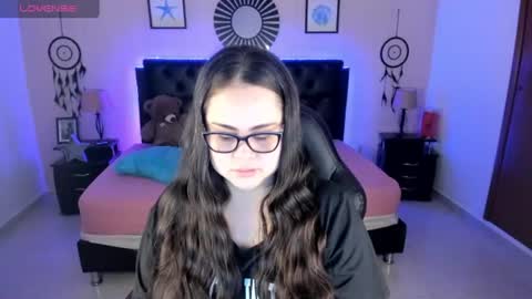 Olivia jones online show from June 30, 12:06 pm