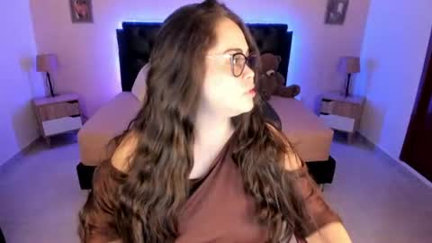 Olivia jones online show from July 10, 12:19 pm
