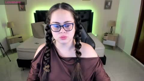 Olivia jones online show from July 13, 12:19 pm