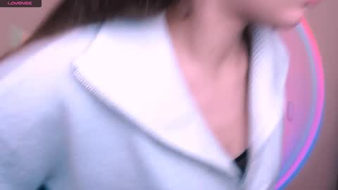 Snapshot of _oliviax_ chatting on December 1, 1:16 pm Olivia online show from December 1, 1:16 pm