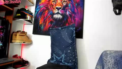 Kevin  online show from February 27, 10:26 am