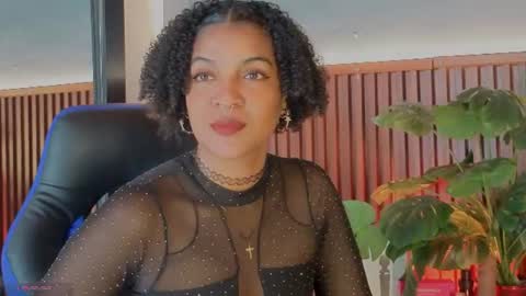 Snapshot of _paradissela chatting on June 22, 1:08 pm GAIA online show from June 22, 1:08 pm