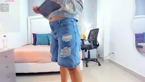  peach1  online show from July 31, 11:42 am
