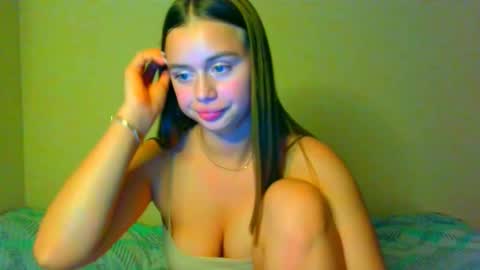 Snapshot of _peony_amazing1jess chatting on September 18, 4:20 pm Jasminefeelings online show from September 18, 4:20 pm