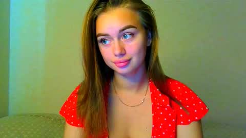 Snapshot of _peony_amazing1jess chatting on October 6, 9:18 am Jasminefeelings online show from October 6, 9:18 am