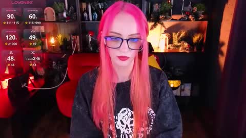 Maisie online show from January 11, 9:42 pm