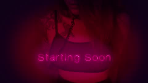 Snapshot of _private_person_ chatting on November 30, 1:59 pm HADLY today day-off see u online 0112 online show from November 30, 1:59 pm