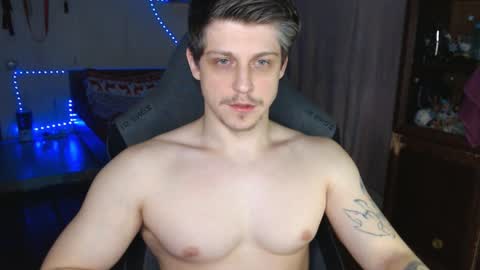 Snapshot of _purrari chatting on January 29, 9:01 am Vampire online show from January 29, 9:01 am