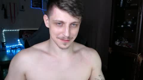 Snapshot of _purrari chatting on February 26, 2:15 am Vampire online show from February 26, 2:15 am