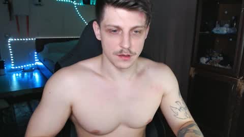 Snapshot of _purrari chatting on March 9, 7:45 am Vampire online show from March 9, 7:45 am