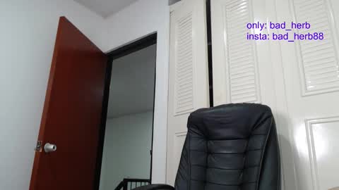 Alejandra  online show from September 28, 1:22 am