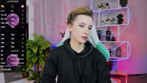 Rein online show from February 18, 6:37 pm