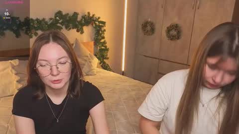 Snapshot of _reverse_gang_ chatting on November 29, 6:11 pm LISSAPVT IS OPEN online show from November 29, 6:11 pm