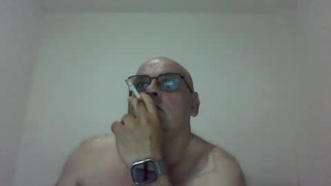 Snapshot of _reyi chatting on May 13, 7:17 am REY online show from May 13, 7:17 am
