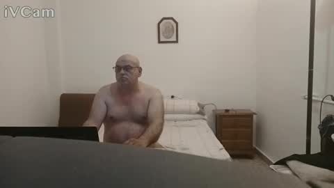 Snapshot of _reyi chatting on May 14, 5:47 am REY online show from May 14, 5:47 am