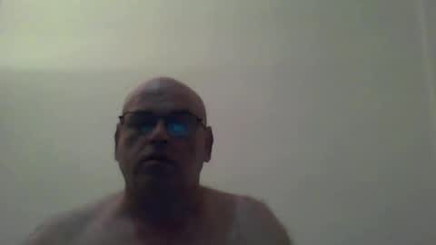 Snapshot of _reyi chatting on May 18, 8:20 am REY online show from May 18, 8:20 am
