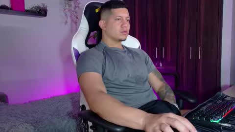 Roberto online show from September 12, 1:00 pm