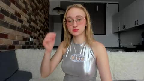 Snapshot of _ruby_kim chatting on November 25, 8:58 am Ruby online show from November 25, 8:58 am