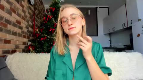 Snapshot of _ruby_kim chatting on December 14, 10:53 am Ruby online show from December 14, 10:53 am