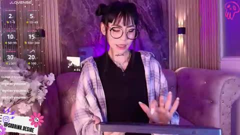 Sabrina online show from December 2, 8:48 pm