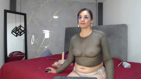 Samanta online show from June 9, 9:37 pm