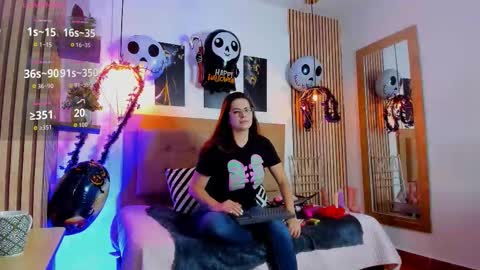 SAMANTHA FOX online show from October 14, 10:38 am